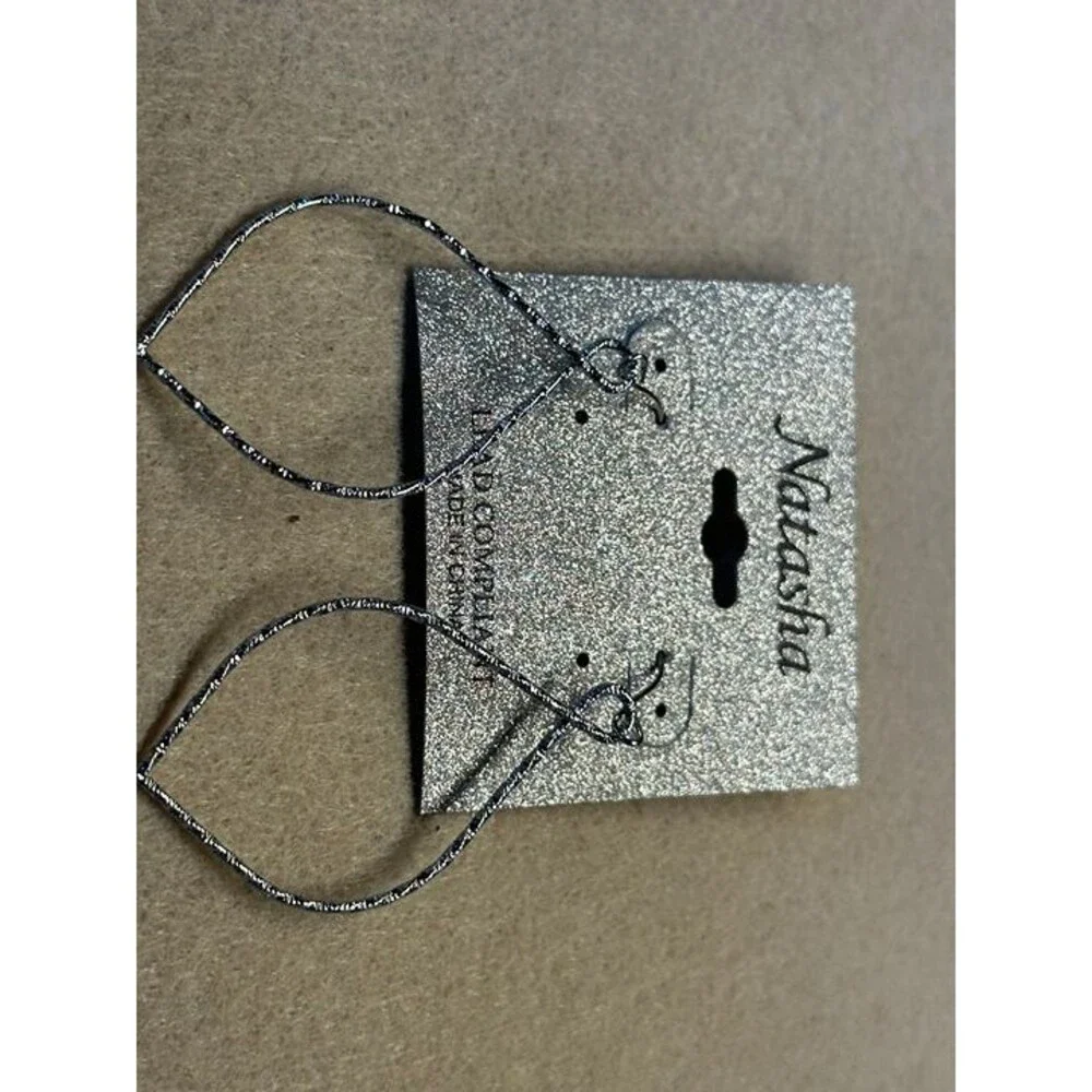 Silver Tone Wire Teardrop Hoop Earrings Lightweight Boho NWT New Jewelry Gift